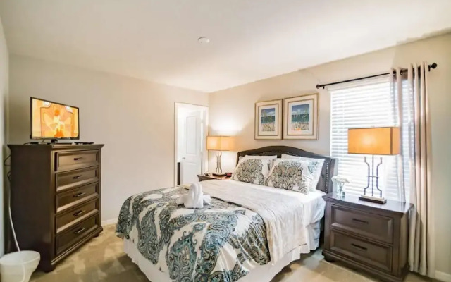 5131 Compass Bay