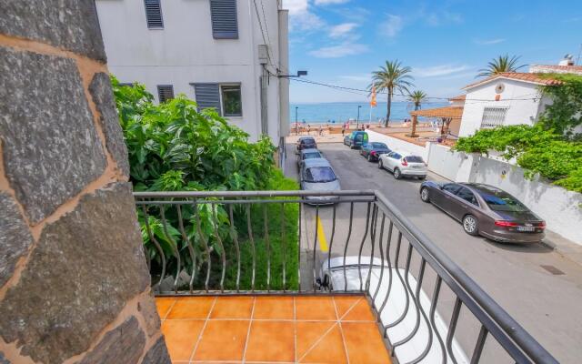 La Pinta 4 1 in Roses