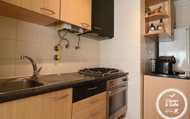 Cascais Estoril Apartment 400 M From Beach