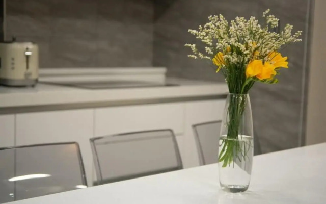 Poolstory 6 pool villa