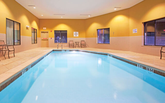 Holiday Inn Express & Suites Amarillo South
