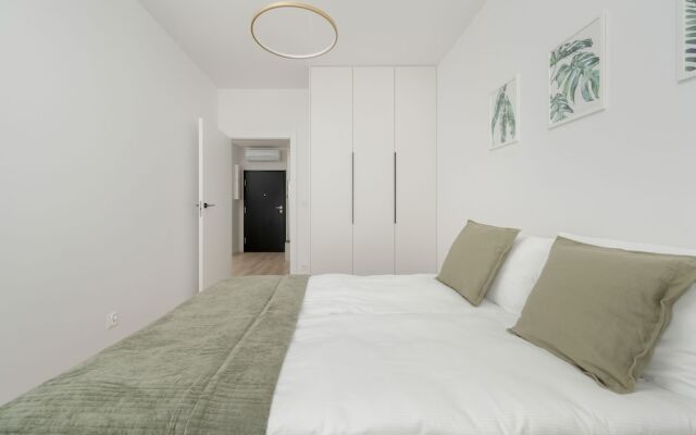 Apartment Kępa Mieszczańska by Renters