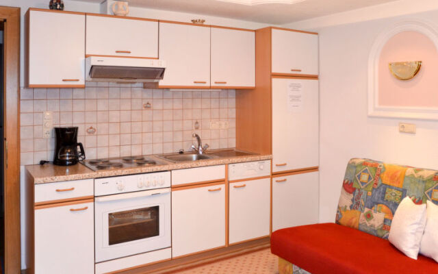 Apart Birgit (KPL176)