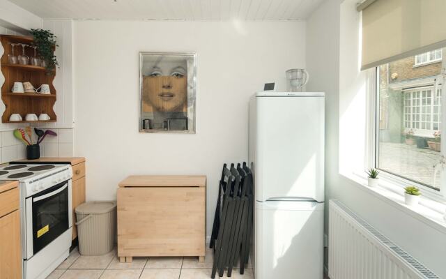 Quirky & Cosy 2BD Mews Flat in Paddington