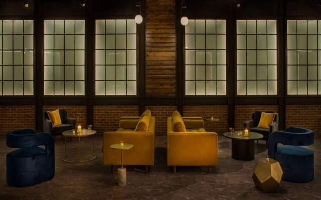 Moxy Downtown Los Angeles