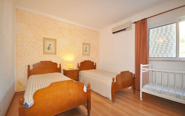 Stylish and Well-equipped, Private Pool, Close to Amenities, Free AC & Wifi