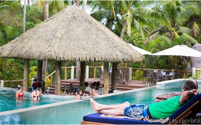 OUTRIGGER Fiji Beach Resort