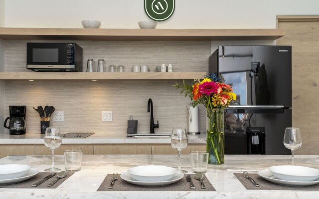 Tower 605 by Naya Homes