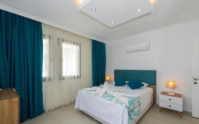 Hisar 1 - 4 Bedroom Holiday Villa in Hisarönü