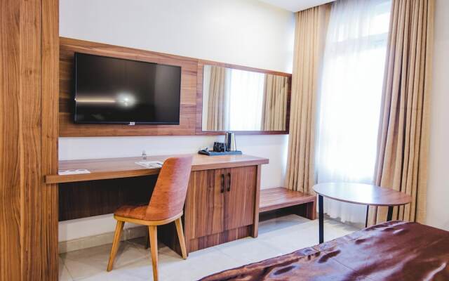 Bon Hotel Imperial