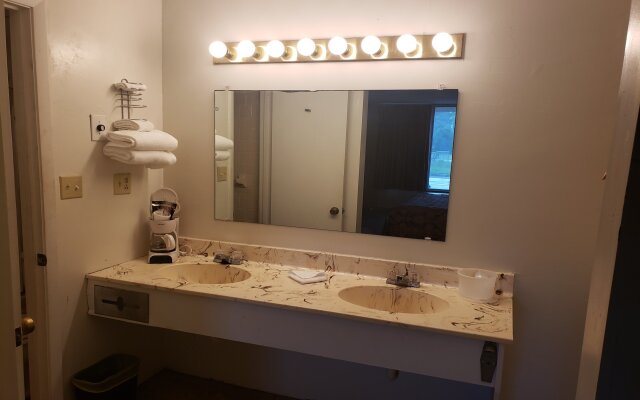 Americas Best Value Inn Stearns