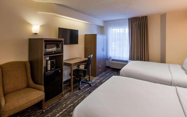 Charlevoix Inn & Suites SureStay Collection by Best Western