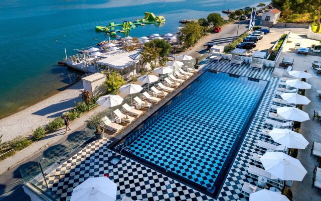 Hotel Brown Beach House & Spa