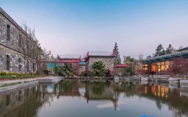 Yuanyang  Nuoma Amei Tea  Manor