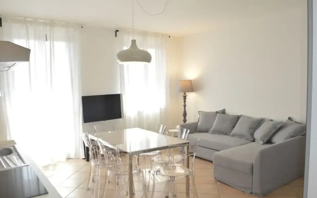 V12 Apartments - Trecate