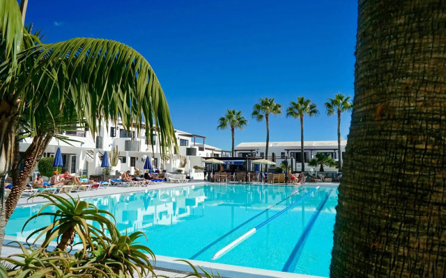 Apartamentos Plaza Azul