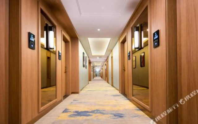 Yijia Lijing Hotel(怡家丽景酒店（遂宁中央商务区步行街店）)