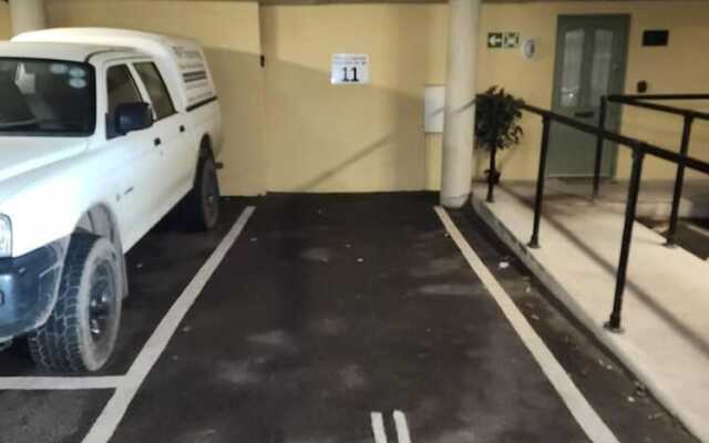 Stunning Apartment Overlooking Pembroke Castle