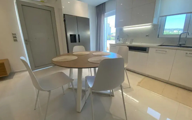 White Dome Apartment I