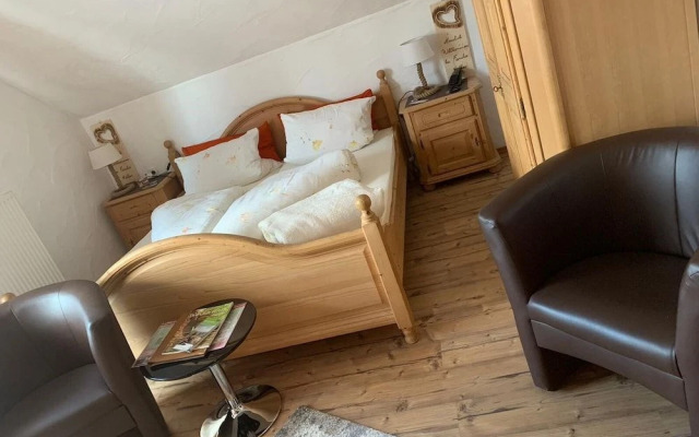 Hotel-Hauensteiner-Hof