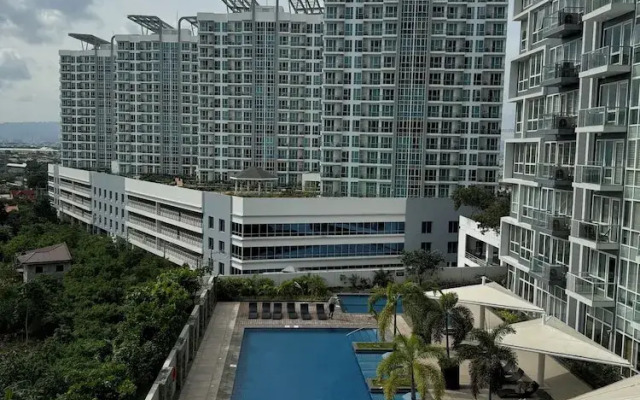 Mactan Newton Condo with Pool Access
