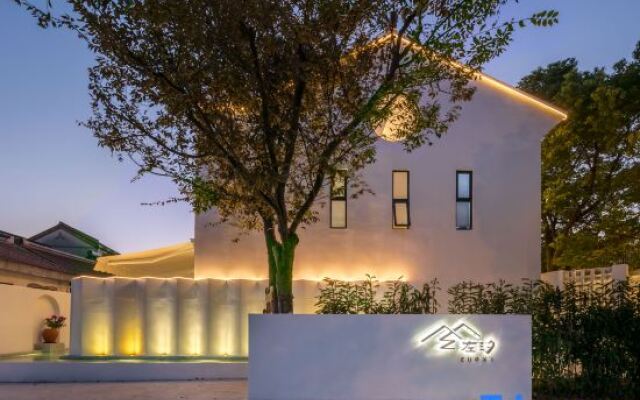 Shanghai Zuoxi Holiday Villa