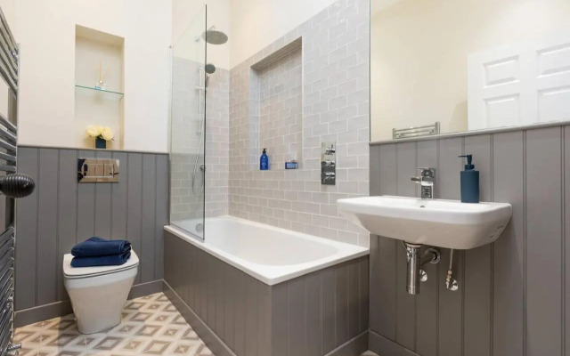 Luxury Renovated 1 Bed Nr St James - Super Central