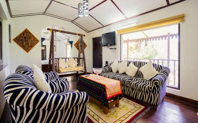 OYO 14132 Home Elegant 1BHK Kempty Road