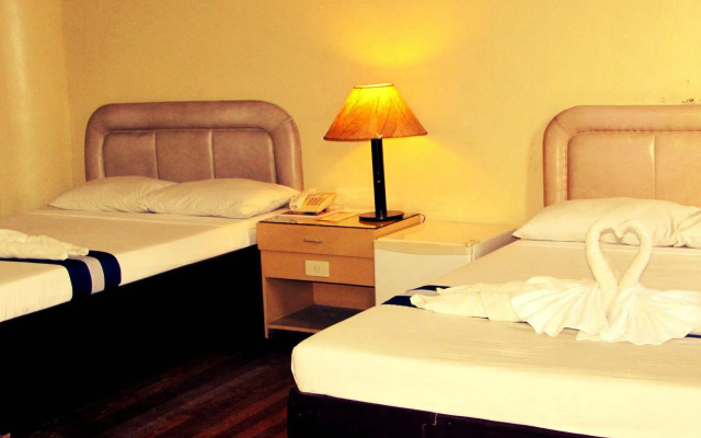 Regatta Residence Hotel