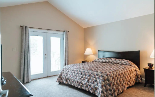Skaneateles Suites