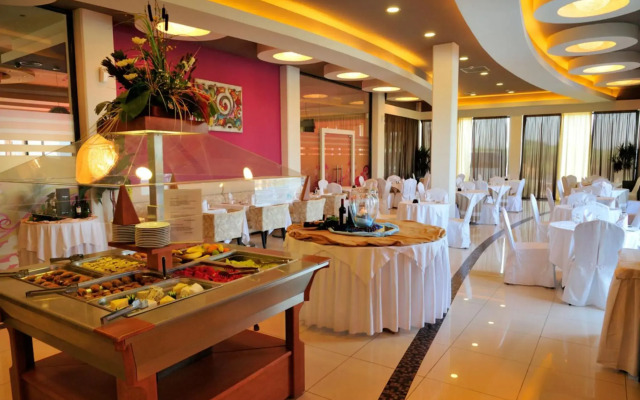 Afandou Bay Suites Hotel