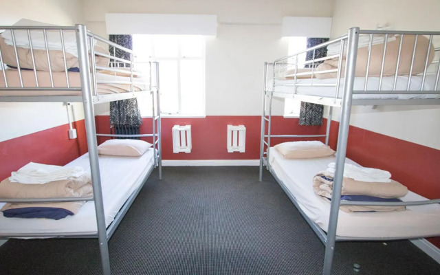 Hotel Waterloo & Backpackers