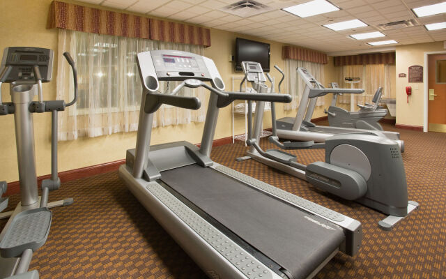 Holiday Inn Express Mitchell by IHG