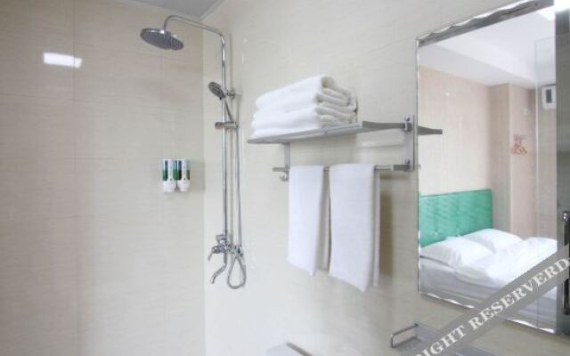 Yangzhou Lingdian Express Hotel