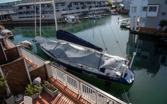 Waterfront New Listng - 8 South Quay -