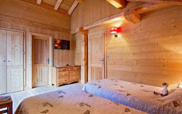 Chalet in Les Deux Alpes With Private Pool