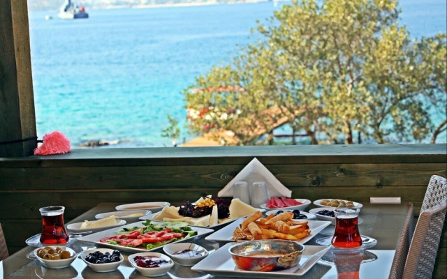 Kaş Hi̇story Li̇manağzi