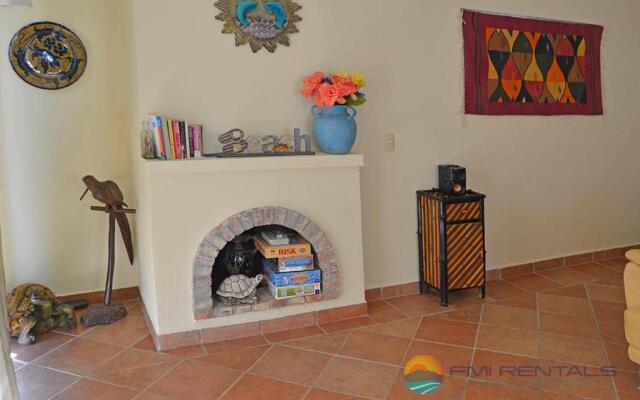 Casa Las Vistas del Mar by FMI Rentals