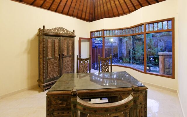 Villa Asih Legian