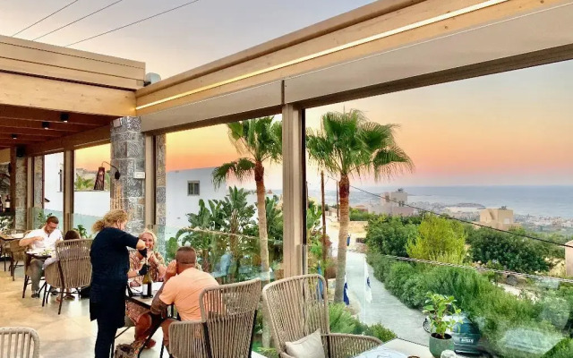 Creta Blue Boutique Hotel & Suites