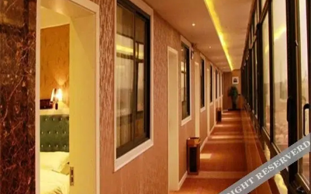 Zichen Fashion Hotel