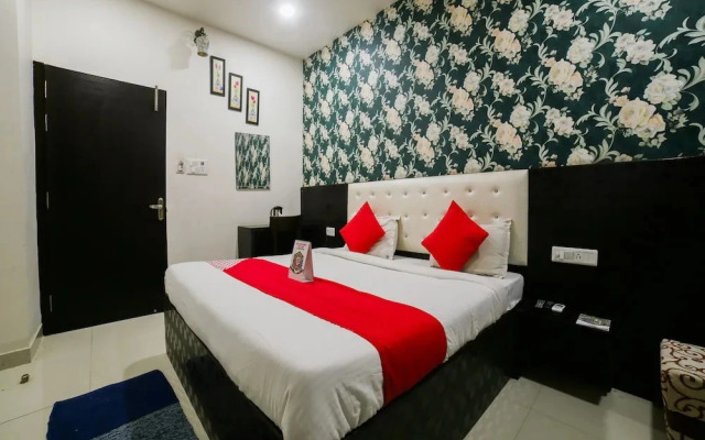 Hotel The Rajfort By OYO Rooms