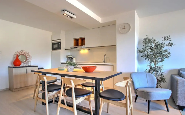 Nice Apartment on the Cote D'azur