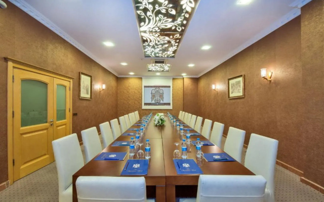 The Byzantium  & Suites - Special Class