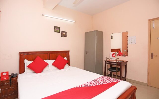 FabHotel Nest