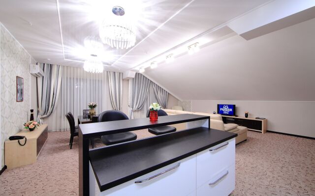 Premier Hotel