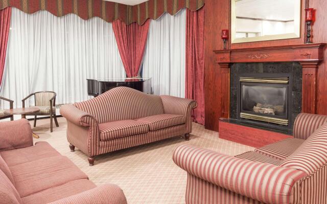 Knights Inn Toronto East
