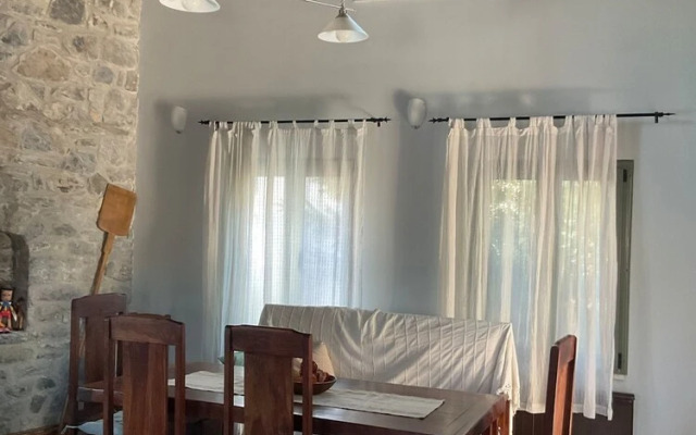 Vitina Number 5 House