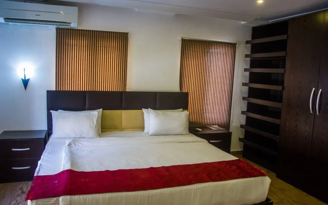 The Home Hotel Restaurant & Bar