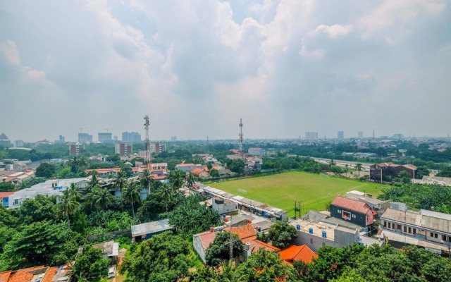 Comfortable And Cozy Studio Room At Dave Apartment